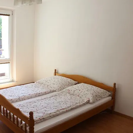 Apartment Apartman Dolna